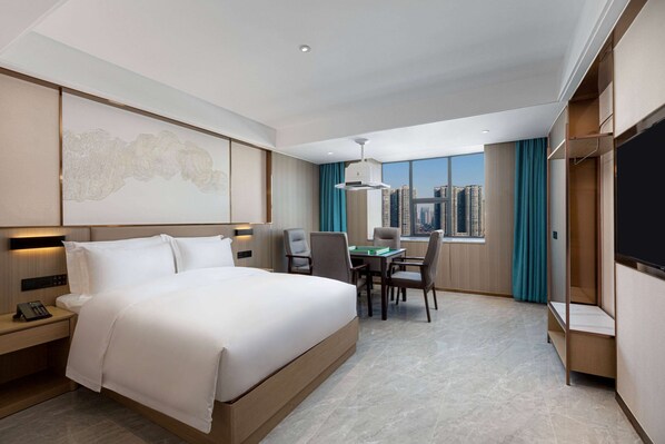 Room, 1 Queen Bed, Smoking (Mahjong) | Free WiFi, bed sheets