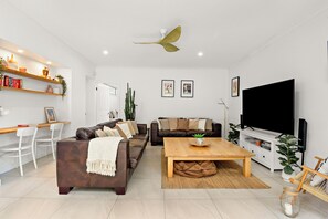 Fireplace, offices - Sunsets by the pool and beautiful treed views (Rye)