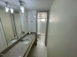 Basic Room | Bathroom | Shower, hydromassage showerhead, hair dryer, bidet