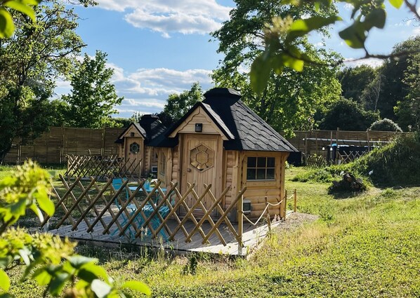 Traditional-Ferienhütte | Außenbereich