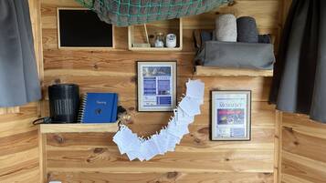 Traditional-Ferienhütte | Zimmerausstattung