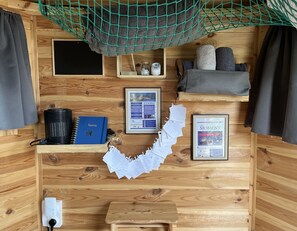 Traditional-Ferienhütte | Zimmerausstattung