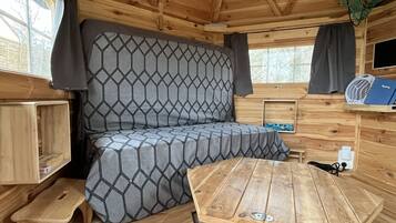 Traditional-Ferienhütte | Zimmerausstattung