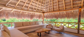Upscale villa in gated community of Yal Ku Ha with Lagoon access!