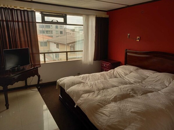 行政双人房 | 免费 WiFi、特色装修、特色家居、床单