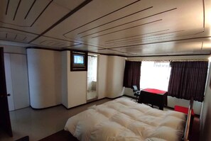 Executive Double Room | Individually decorated, individually furnished, free WiFi, bed sheets
