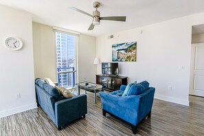 Apartment, 2 Bedrooms | Living room | Smart TV, Netflix, streaming services - Uptown Charlotte 2br Furnished Apartments 2 Bedroom Apts by RedAwning (Charlotte)