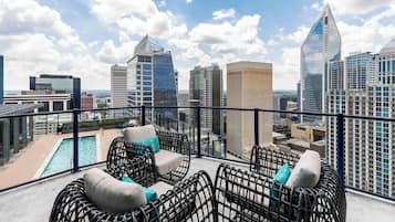 Apartment, 2 Bedrooms | Property grounds