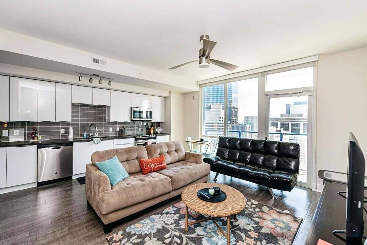 Departamento, 1 habitación | Área de sala de estar | Smart TV y servicios de streaming 