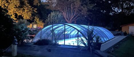 Piscine extérieure, piscine chauffée