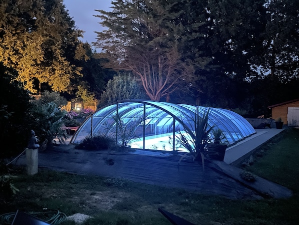 Piscine extérieure, piscine chauffée