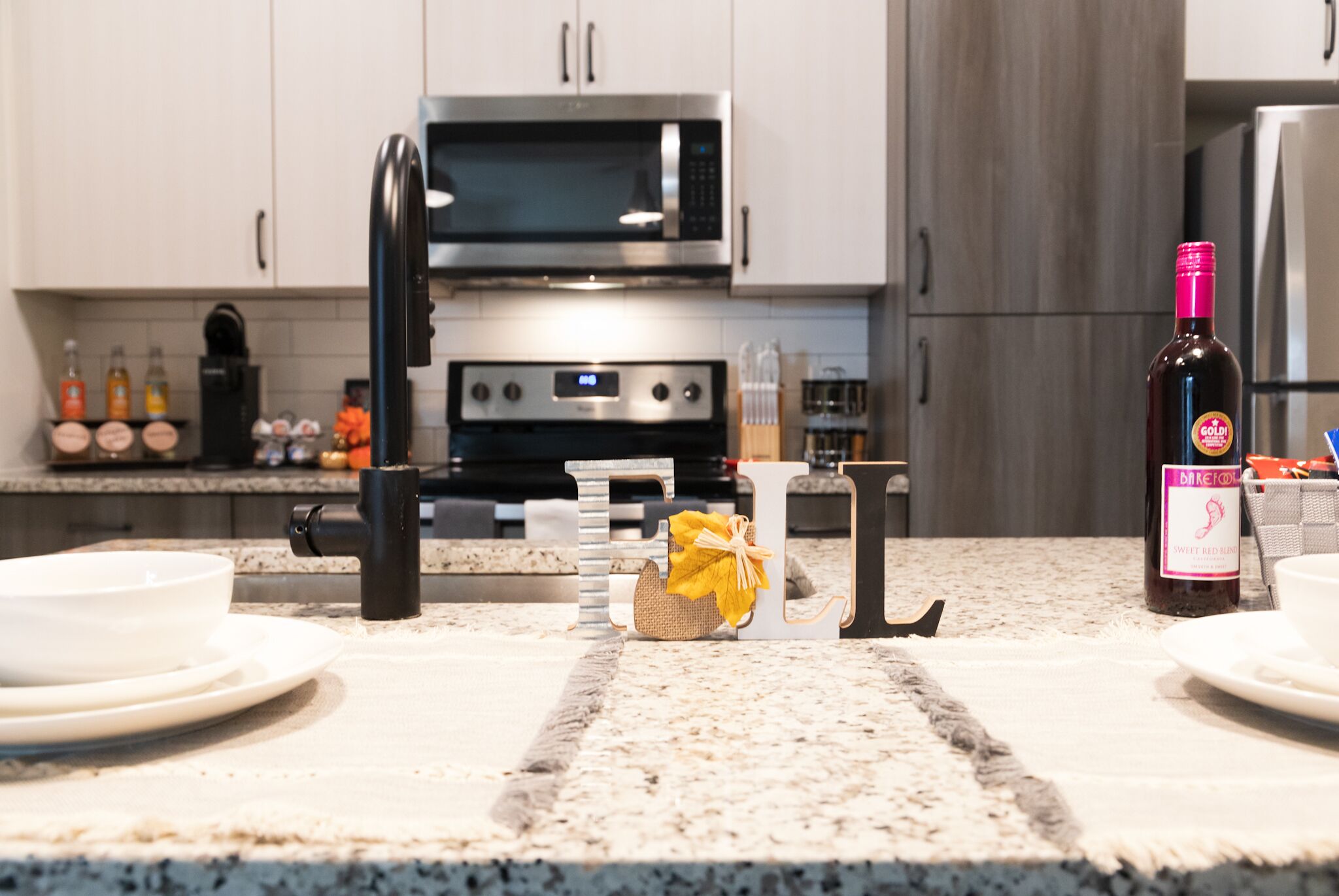 Stylish 1br in Mableton not far from Battery Park Internal name: Lux Near Braves