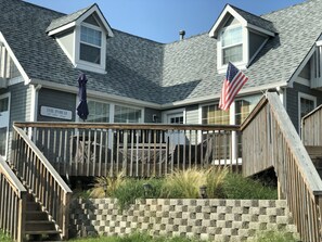 Exterior - Relax and Unwind in a Home overlooking Lake Texoma (Kingston)