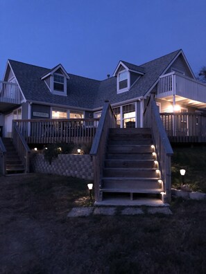 المنشأة من الخارج