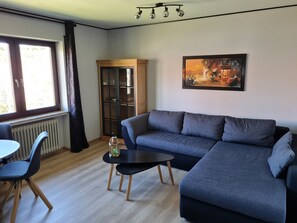 Appartement Deluxe, 1 grand lit et 1 canapé-lit, cuisine, vue colline