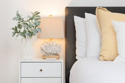 2 Bedroom - Ocean View, Hot Tub, Parking - 8 Guest