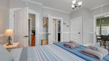5 chambres, fer et planche à repasser, accès au Wi-Fi (inclus)
