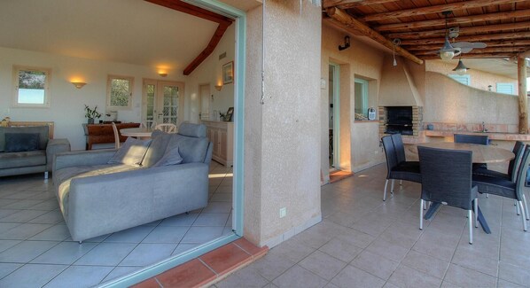 Restauration extérieure