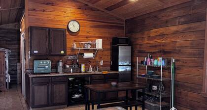 Cottage on Private farm. Close to horse shows and scuba diving