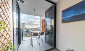Interior - 1 Bedroom Brisbane Unit W Pool & Parking (South Brisbane)