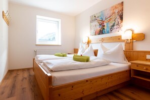 2 Schlafzimmer, Reisekinderbett, WLAN