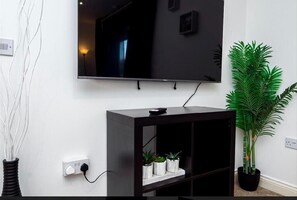 Family Apartment, Ensuite (Bayview Apartments) | Lounge