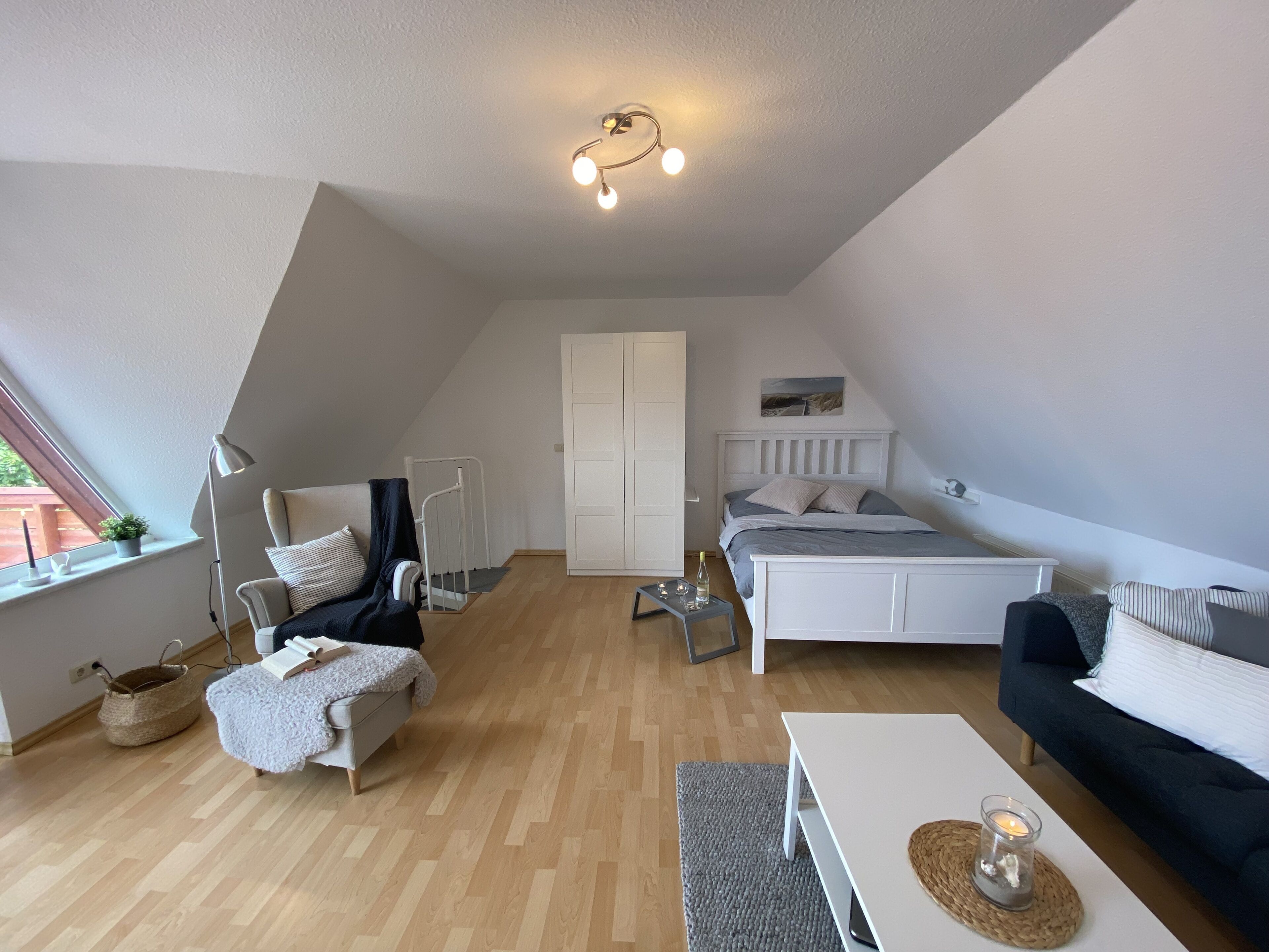 1 室のベッドルーム、アイロン / アイロン台、WiFi (無料)、ベッドシーツ