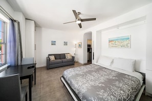Iron/ironing board, travel crib, WiFi, bed sheets