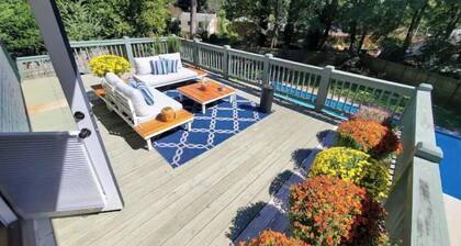 Modern City Oasis with Dream Kitchen and Saltwater Pool