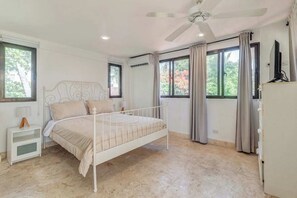 1 Schlafzimmer, Zimmersafe, Bügeleisen/Bügelbrett, kostenloses WLAN