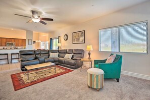 Téléviseur, jeux vidéo, table de ping-pong, livres