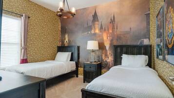 House, Multiple Beds, Kitchen, Garden View (Making Memories in Orlando) | 4 bedrooms, individually decorated, individually furnished, bed sheets