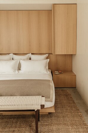Premium bedding, free minibar items, in-room safe - Octavia Casa (Mexico City)