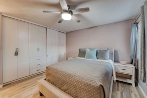 2 bedrooms, individually decorated, individually furnished