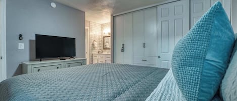 Condo, Multiple Beds, Balcony (Thomas Road Treasure) | 2 bedrooms, individually decorated, individually furnished