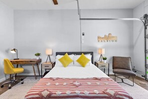 1 bedroom, desk, free WiFi, bed sheets