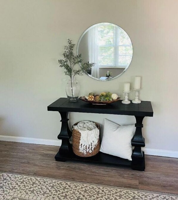 Interior - Cozy 3bd/2b In Florence, KY! (Florence)