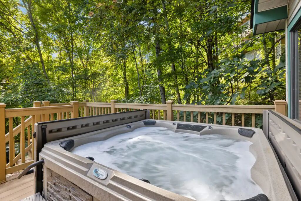 Bain à remous extérieur