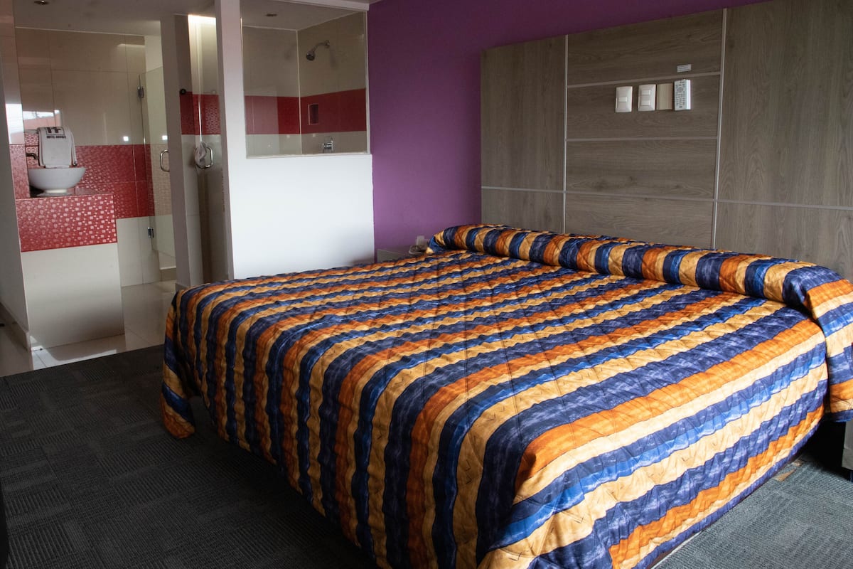 Basic-Zimmer | Schreibtisch, kostenloses WLAN, Bettwäsche