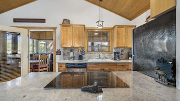 House, Multiple Beds, Balcony, Garden View (Grey Moose Lodge) | Private kitchen | Coffee/tea maker, dining tables