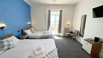 Quadruple Room, Ensuite, Sea View