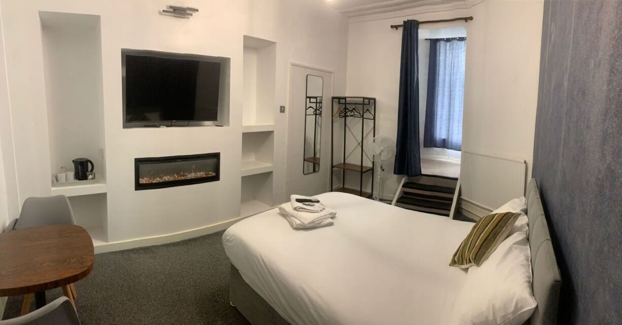 Free WiFi, bed sheets