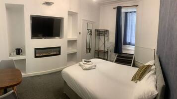 Free WiFi, bed sheets