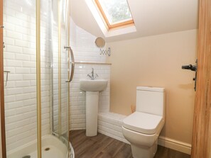 Shower - Tyn Llwyn (Talsarnau)