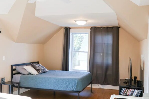 1 Schlafzimmer, Bügeleisen/Bügelbrett, kostenloses WLAN, Bettwäsche