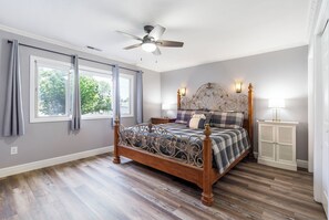 Condo, Multiple Beds, Hot Tub (Avondale Darling) | 2 bedrooms, individually decorated, individually furnished