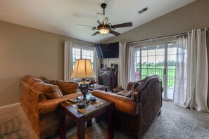 Condo, Multiple Beds, Balcony, Golf View | Living room | 40-inch TV with cable channels - Relaxing Penthouse at Heldstab Haven (Branson)