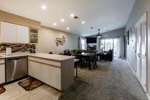 Condo, Multiple Beds, Balcony, Golf View | Private kitchen | Fridge, microwave, oven, stovetop