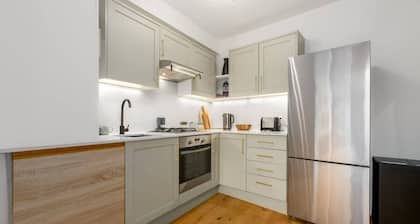 The Victorian House - Enticing 3bdr House With Garden