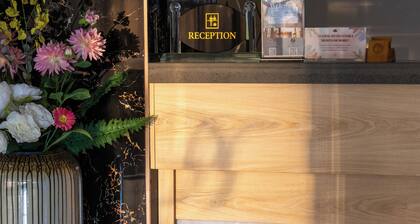 The Grand Palace Hotel